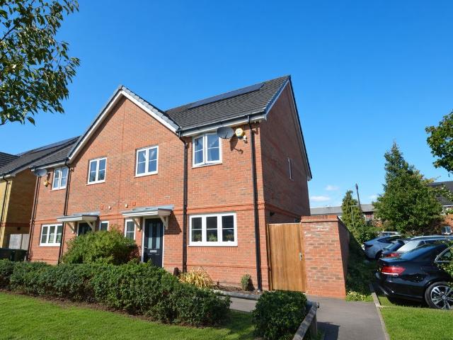 House for rent in Lower Halliford, Surrey