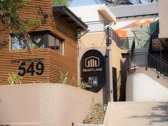 Townhouse for sale in Waterkloof, Gauteng