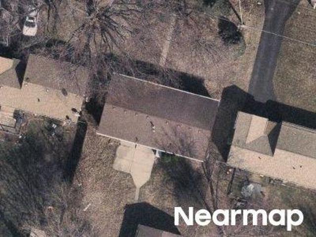 House for sale in Mchenry, Illinois