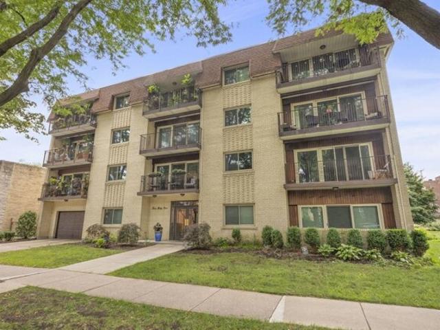 Condo for sale in Oak Park Condo for sale in Oak Park