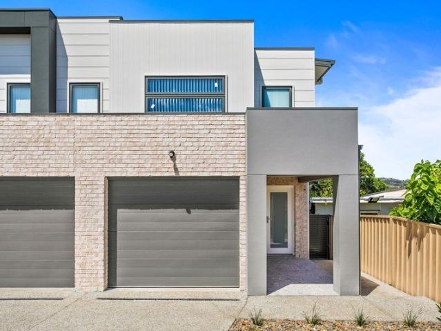 Townhouse for sale in Oak Flats, Shellharbour City Council