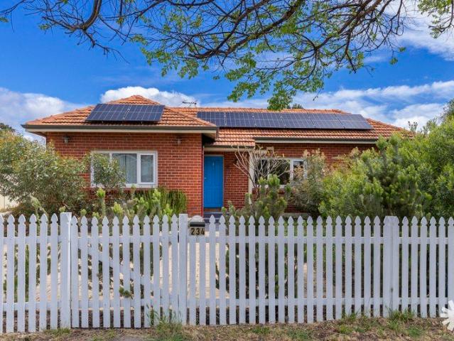 House for sale in Belmont, City of Belmont