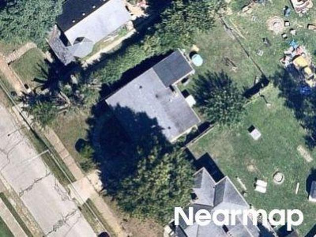 House for sale in Roselawn, Ohio