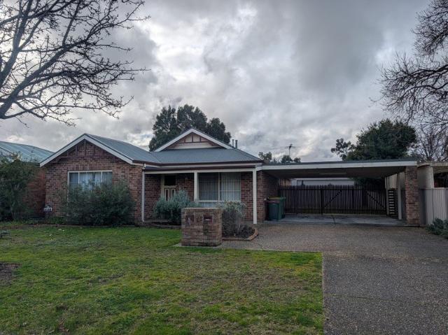 House for rent in West Wodonga, Victoria