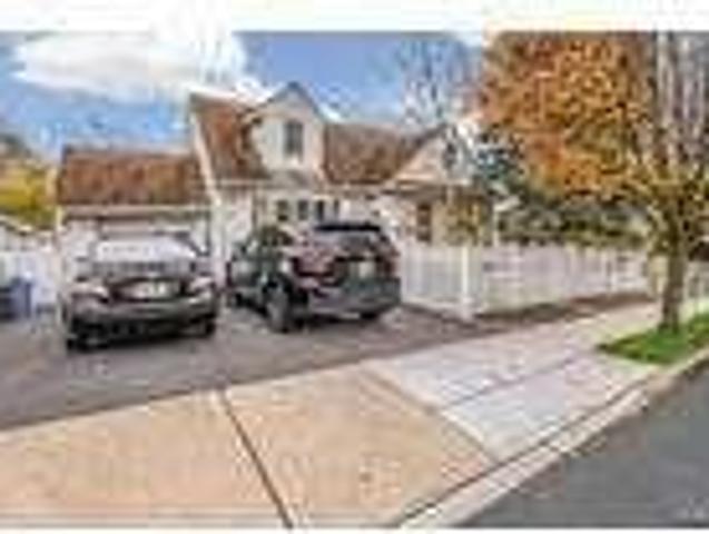 House for rent in Carlstadt