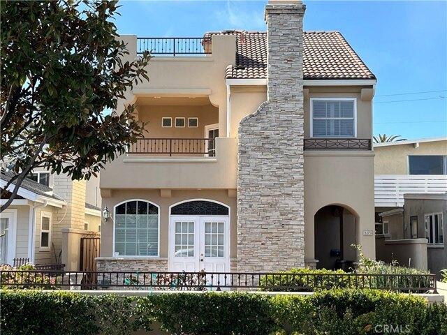 House for sale in Corona Del Mar, California
