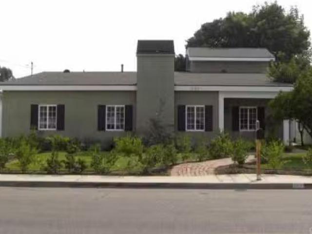 House for rent in Costa Mesa