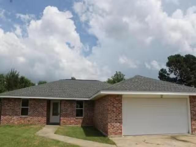 House for rent in Deridder