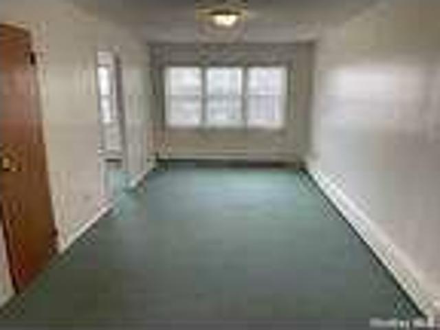 House for rent in Queens, Arverne