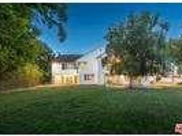 House for rent in Encino