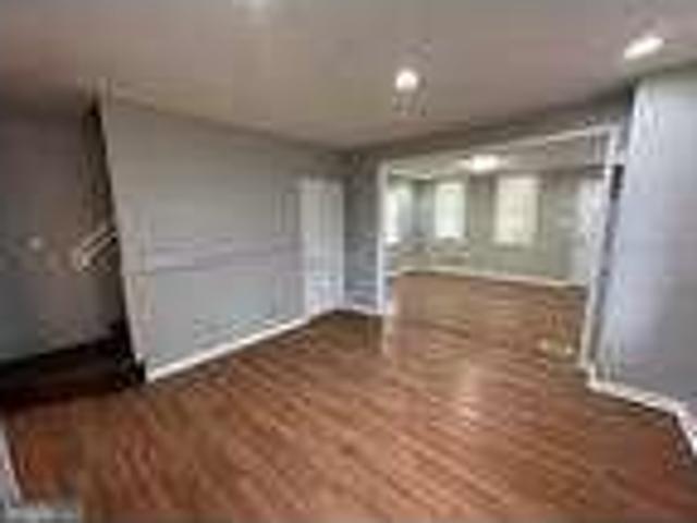 House for rent in Gloucester City