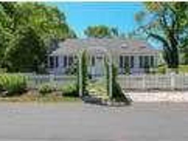 House for rent in Osterville