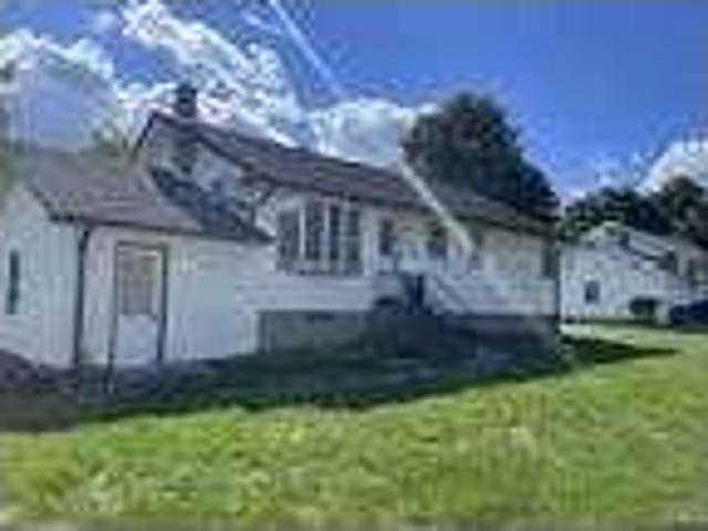 House for rent in Paramus, New Jersey