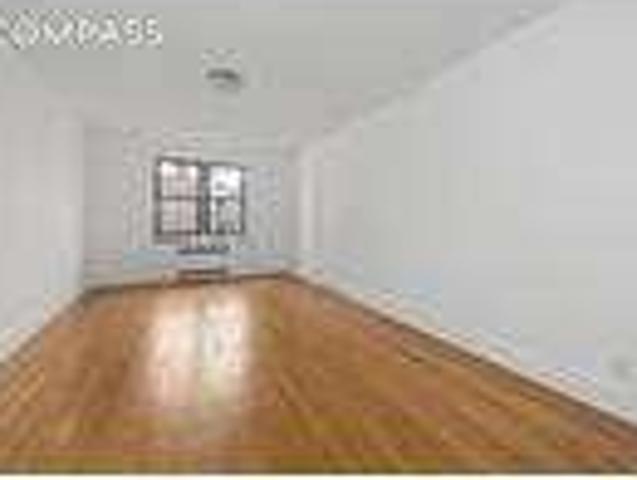 House for rent in Queens, Arverne