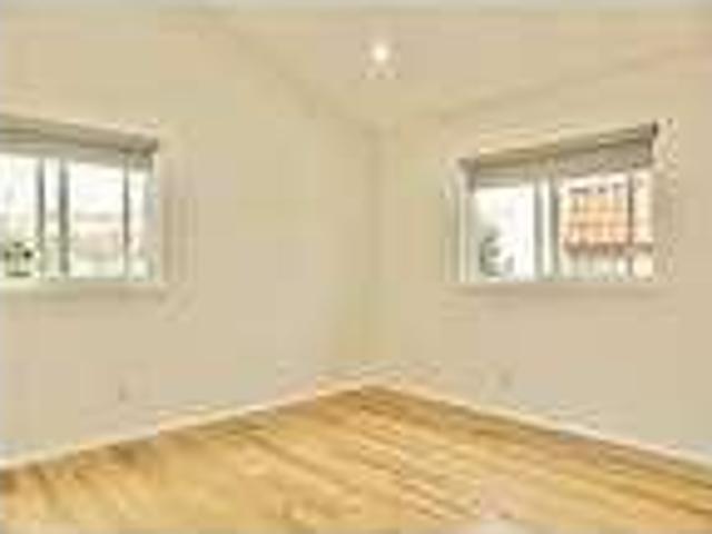 House for rent in Signal Hill House for rent in Signal Hill