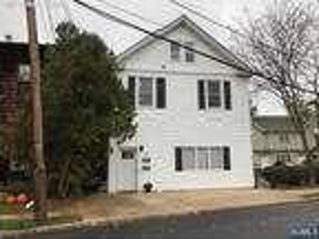 House for rent in Waldwick, New Jersey