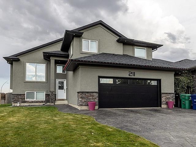 House for sale in Saskatoon, Saskatchewan
