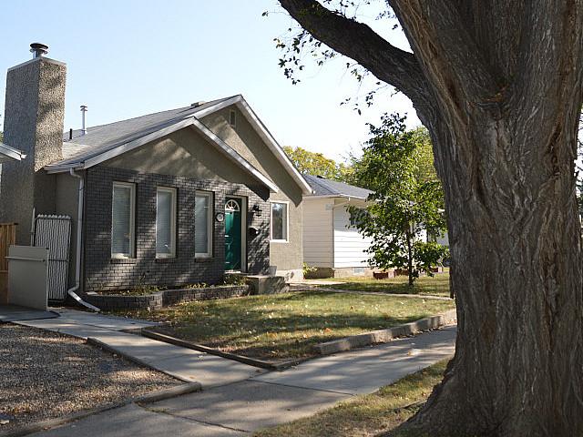 House for sale in Saskatoon, Saskatchewan