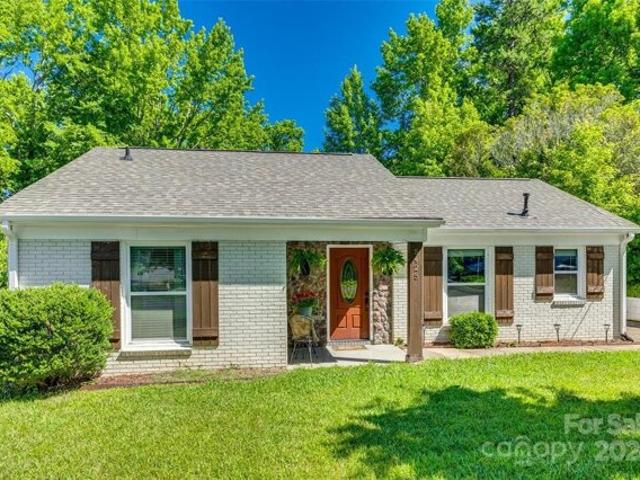 House for sale in Mecklenburg, North Carolina