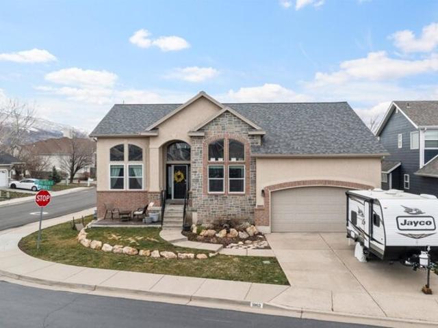 House for sale in Farmington, Utah