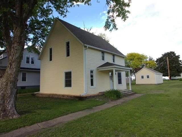 House for sale in Farnhamville, Iowa