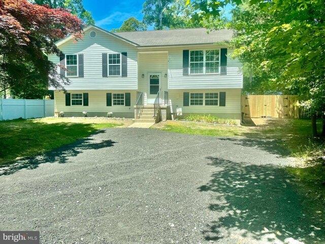 House for sale in Lusby, Maryland