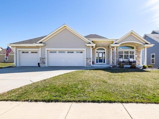 House for sale in Oconomowoc, Wisconsin