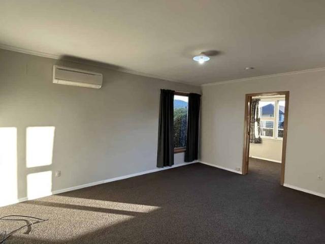 House for rent in Chaslands, Canterbury
