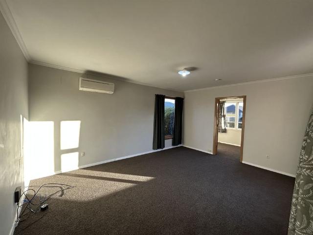 House for rent in Chaslands, Canterbury