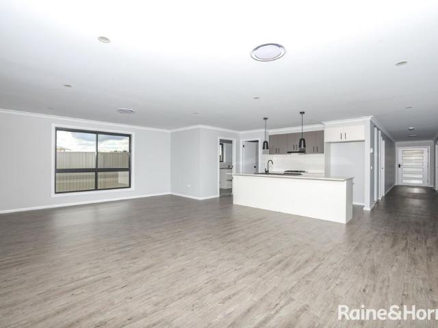 House for rent in Bathurst, New South Wales