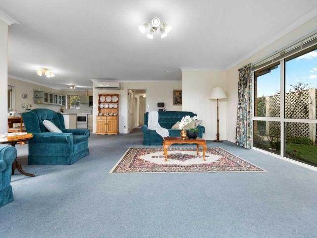 House for rent in Oaklands, Christchurch