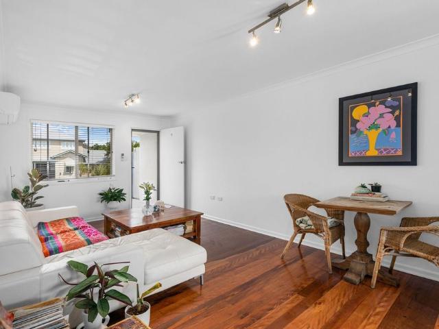 Apartment for rent in Toombul, Queensland