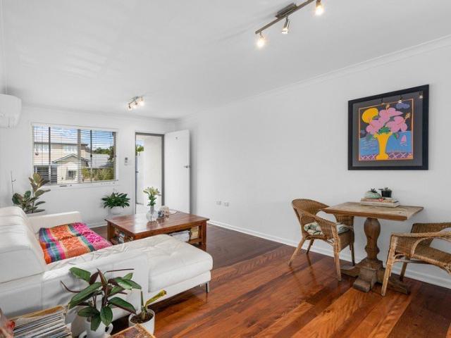 Apartment for rent in Toombul, Queensland