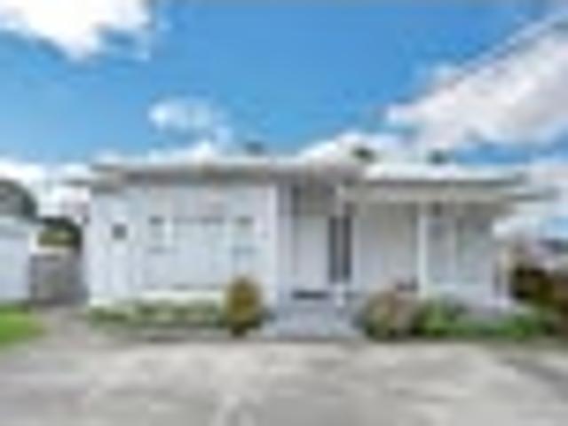 House for sale in Oratia, Oroua County