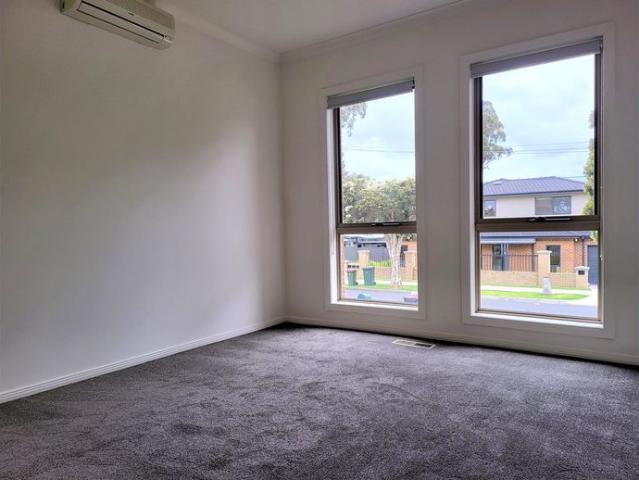 Townhouse for rent in Camerons Creek, Victoria