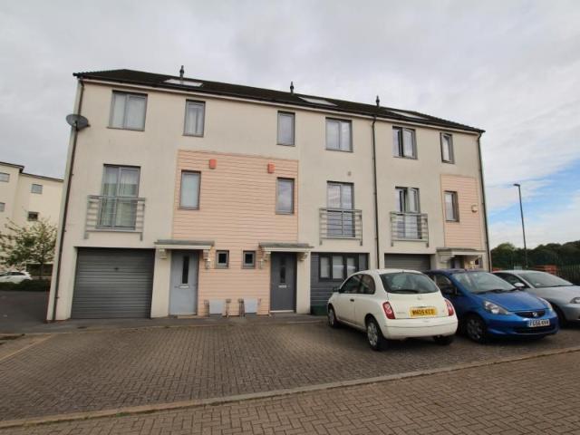Apartment for rent in Tallsticks, Harry Stoke