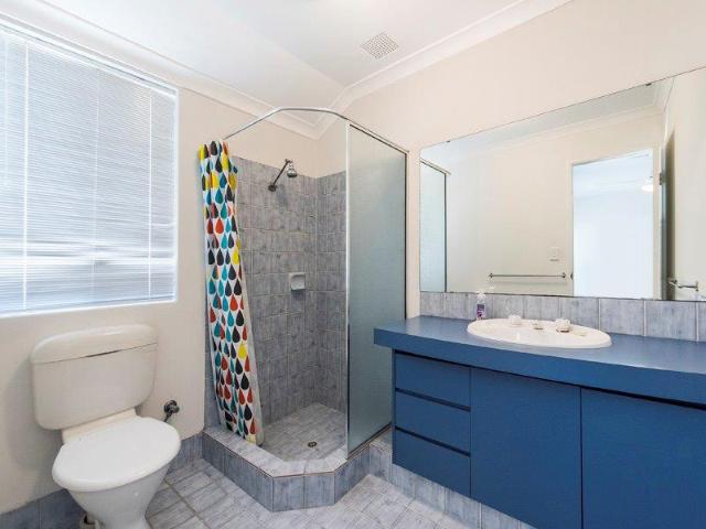 House for sale in Cloverdale, Western Australia