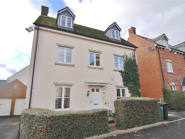 House for rent in Selsley, School House