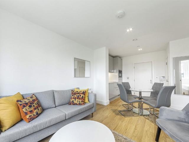 Apartment for rent in Batchworth, Hertfordshire