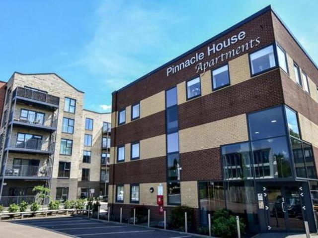 House for sale in Watford, Hertfordshire