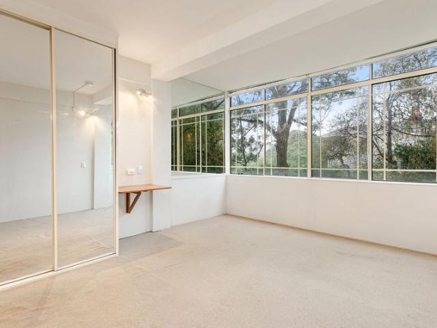 Apartment for rent in Lower North Shore, Sydney
