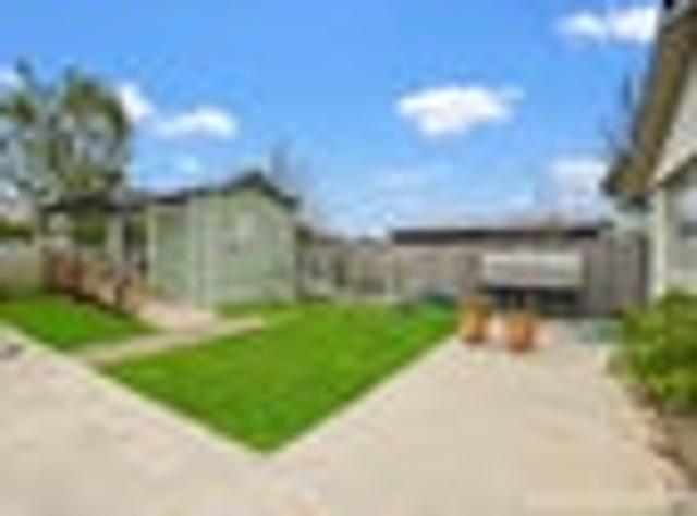 House for sale in Chaslands, Canterbury