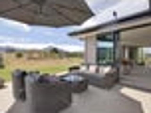 House for sale in Otakou
