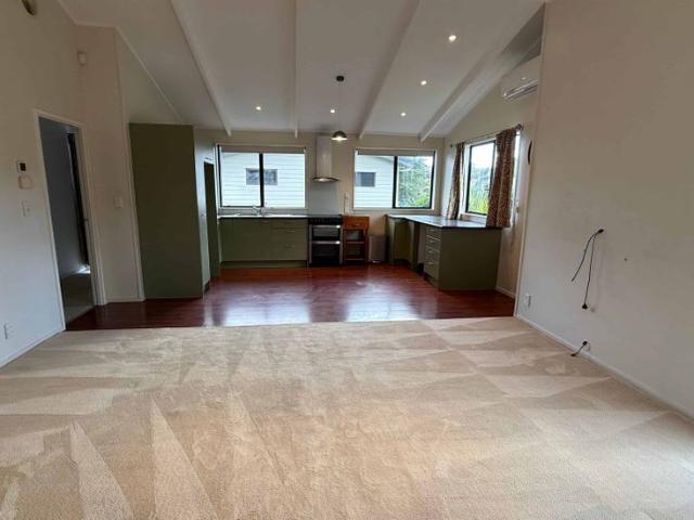 House for rent in Awhitu, Oroua County