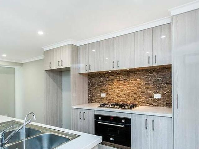House for rent in Cockburn, Western Australia