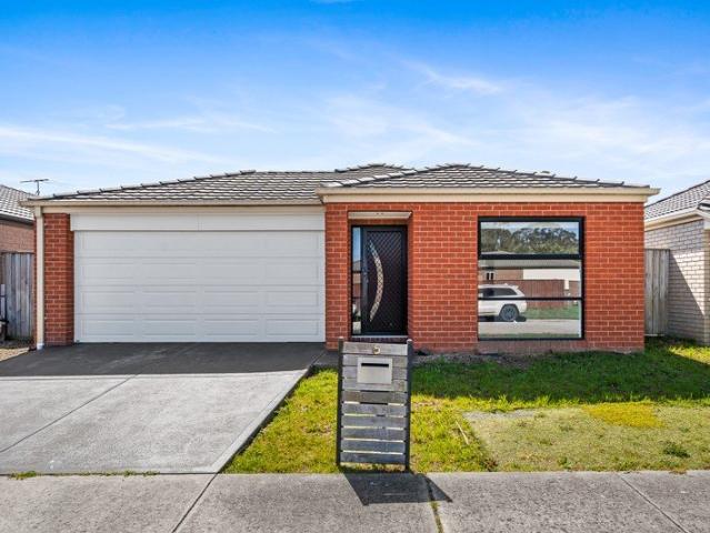 House for rent in Fallingwater Estate, Melbourne