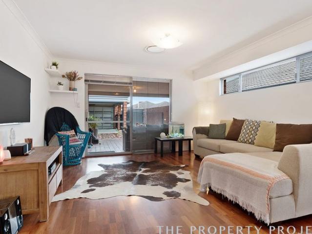House for rent in Banksia Grove, City of Wanneroo