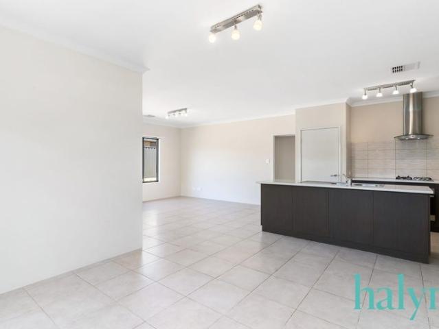 House for rent in High Wycombe, Western Australia