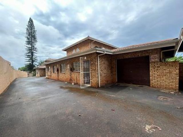 Townhouse for rent in Ugu District Municipality, Kwazulu-natal