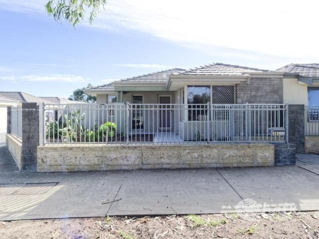 House for sale in Golden Bay, Western Australia
